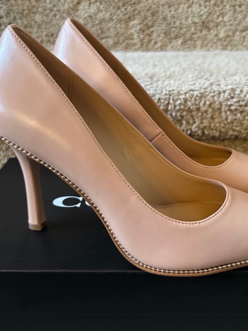 NEW COACH Women’s Samantha Leather Studded Dress Pumps Size 9 Pale Blush - NIB